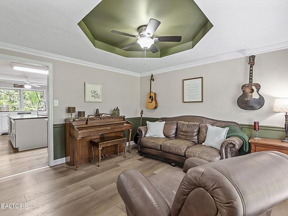 5th image of 513 Summit Lake Ct