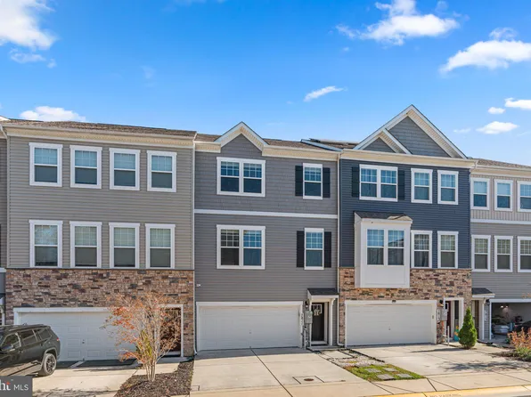 7811 Amalfi Ln, Severn, MD 21144