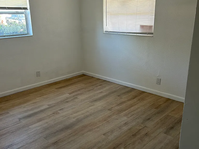 1725 NW 54th Ter #1725 — Photo 1