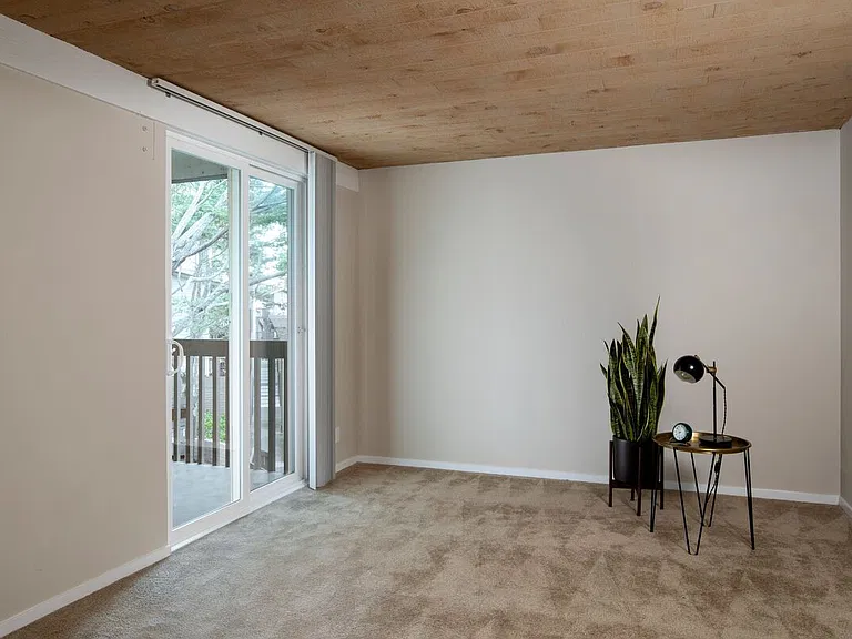Crystal Springs Terrace — Photo 11