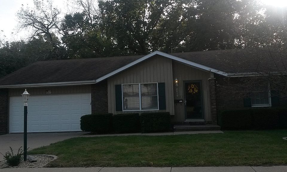 1st image of 2414 W Madera Ct