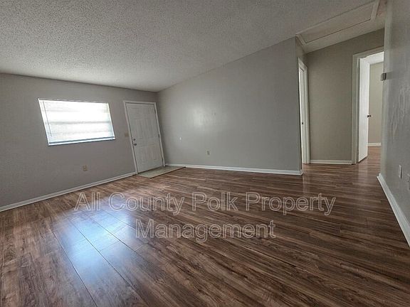2nd image of 1422 Moonlite Dr