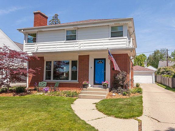 2nd image of 4924 N Marlborough Dr