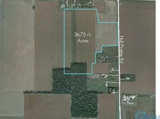 20557 Hull Prairie Rd, Bowling Green, OH 43402