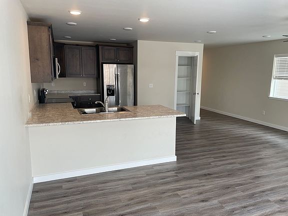 2nd image of 713 13th St #A