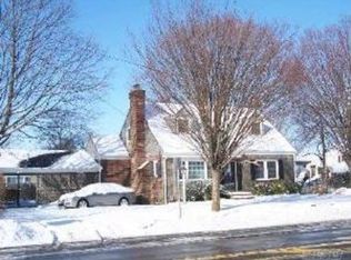 878 Newbridge Rd, Bellmore, NY 11710