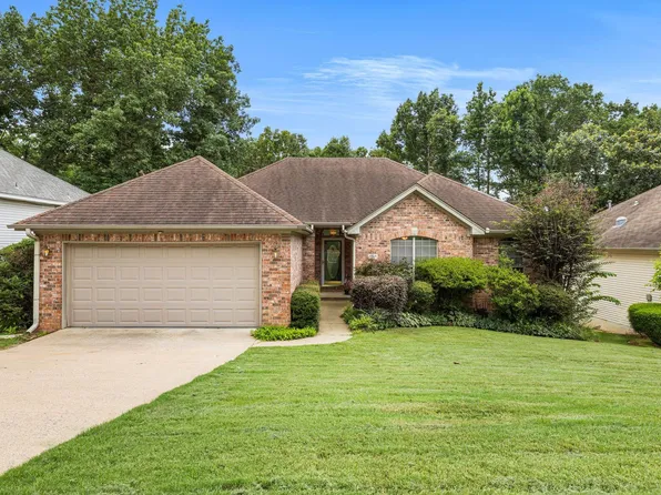 11805 Shady Ridge Dr, Little Rock, AR 72211
