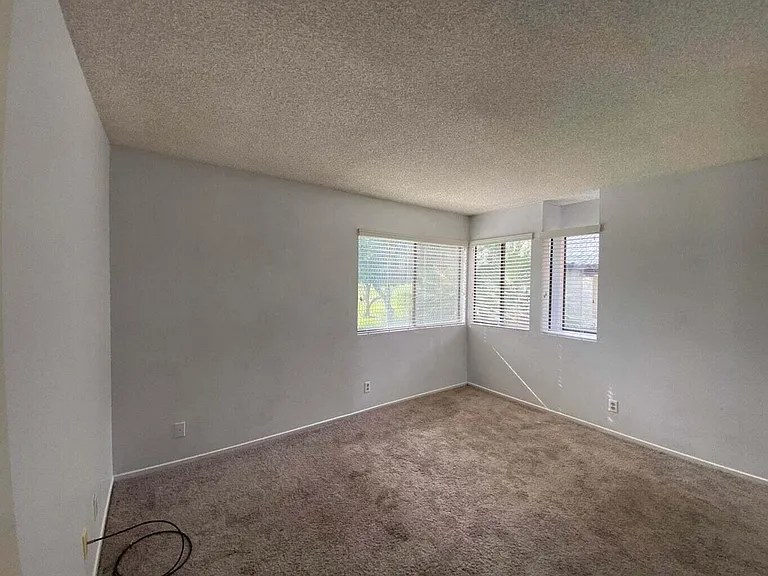 24 Pueblo Vista Dr — Photo 10
