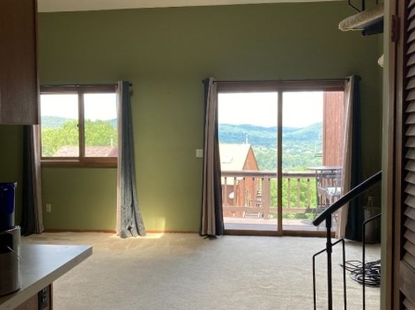 6 Brandywine Dr UNIT 4