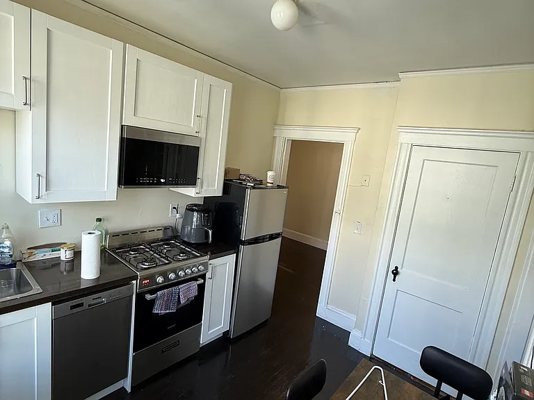45 Westmoreland St #2L — Photo 9