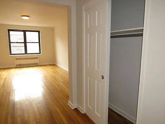 Rented by Kian Realty | media 27