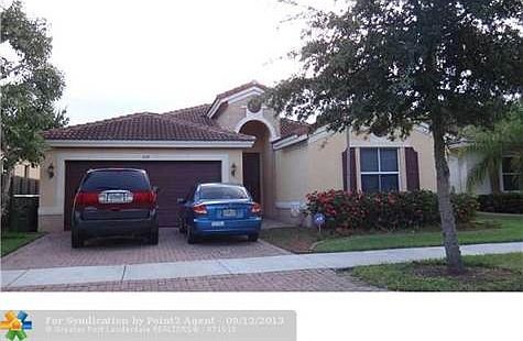 1st image of 530 NE 20th Ave