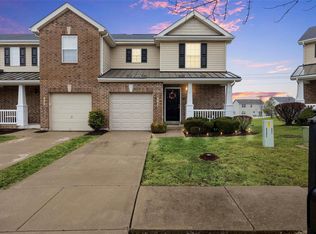 807 Country Field Dr, Lake Saint Louis, MO 63367