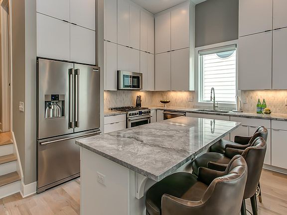 Full stocked Kitchen