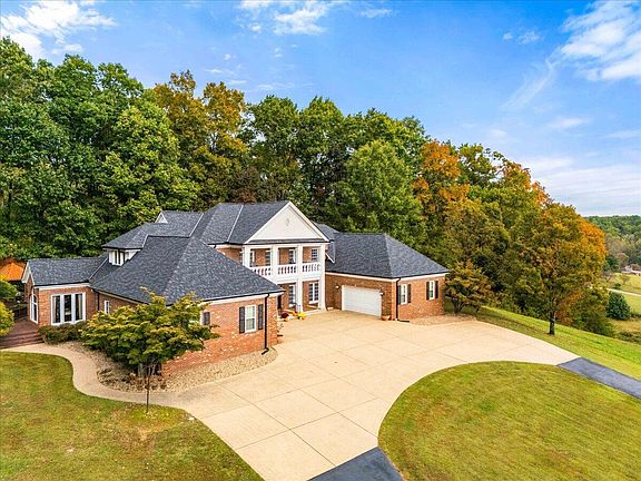 3rd image of 925 Conley Rd
