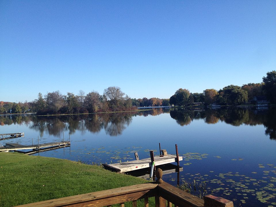 2nd image of 2135 Pipestone Lake Dr