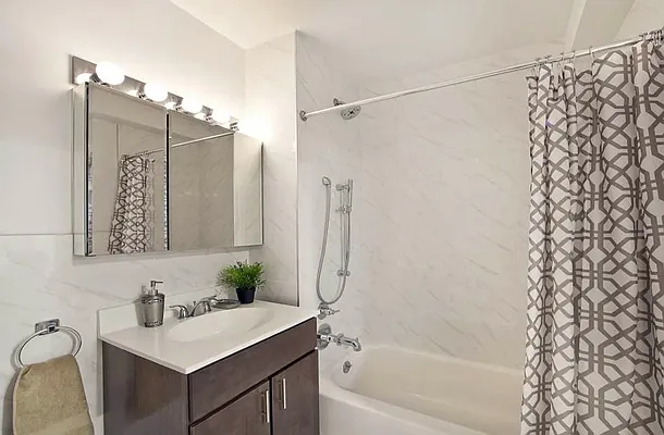 Rented by Bruma Realty LLC | media 4