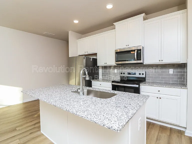 1002 Merritt Dr #2 — Photo 11