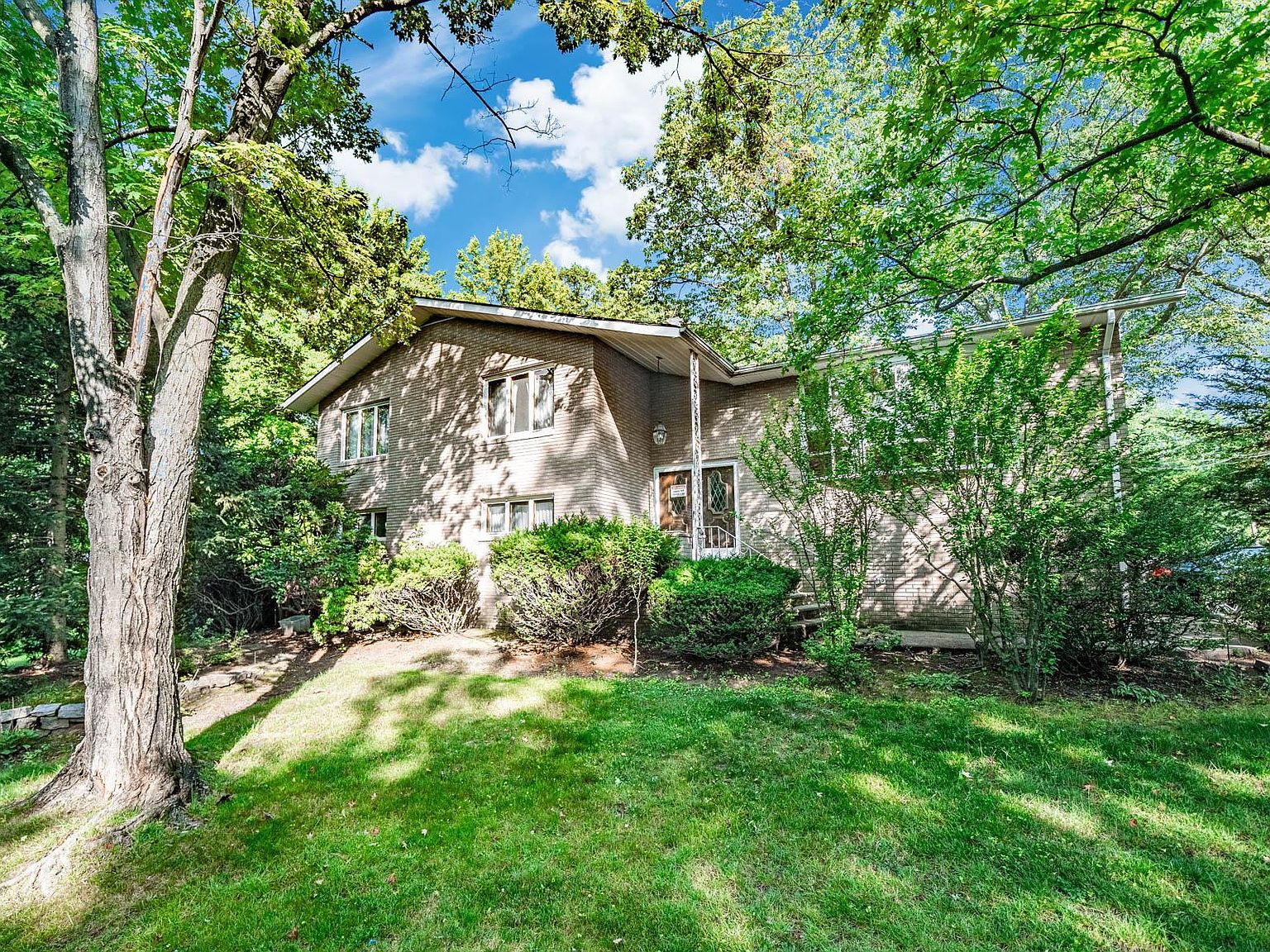 40 Allison Dr, Englewood Cliffs, NJ 07632 MLS 230011117 Zillow