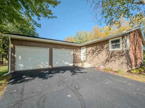 1733 Lake Summerset Rd, Davis, IL 61019