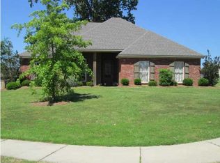 110 Bridge Park Cir, Canton, MS 39046
