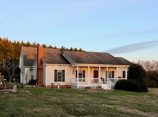 7528 Strawberry Rd, Summerfield, NC 27358