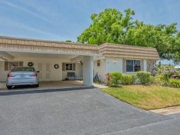 2016 Riverbluff Pkwy #V-328, Sarasota, FL 34231