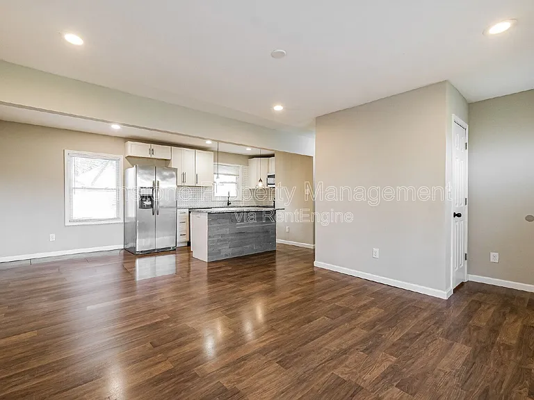 5362 Montezuma Dr SW — Photo 5