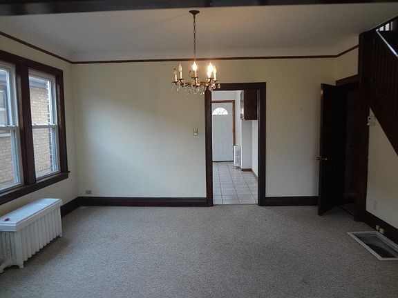 4th image of 3907 N Oketo Ave