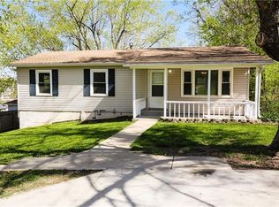 1203 College Hill St, Pleasant Hill, MO 64080
