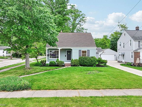 3rd image of 24230 Knickerbocker Rd