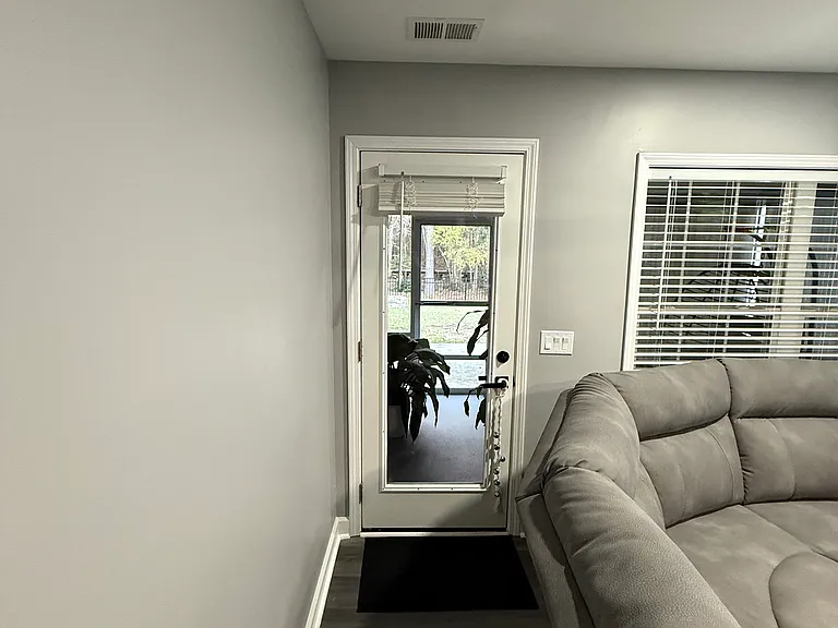 96 Crossings Blvd — Photo 37