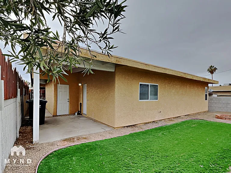 1908 Allen Ave — Photo 15