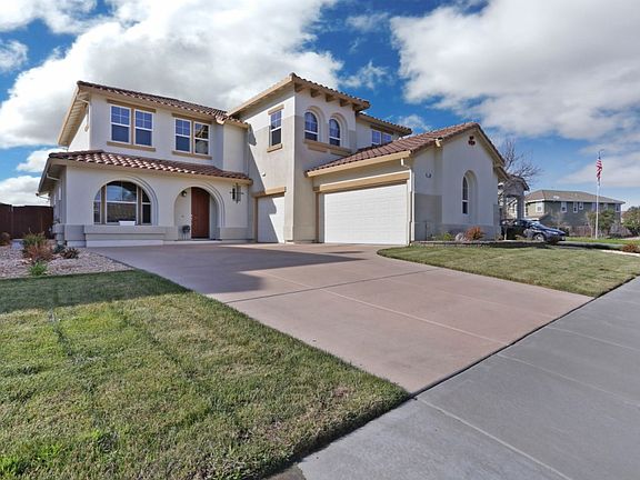 2nd image of 460 Mount Vernon Cir