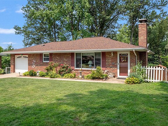 3rd image of 9145 Brownridge Dr