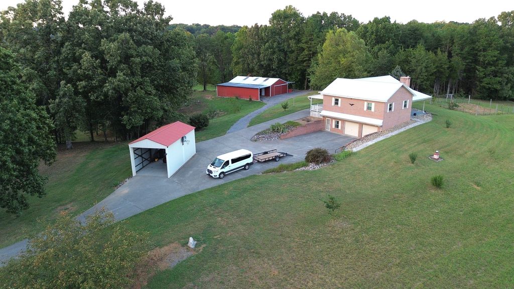 2275 Little Mountain Rd - Property Image