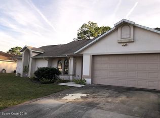 1774 Heartwellville St NW, Palm Bay, FL 32907