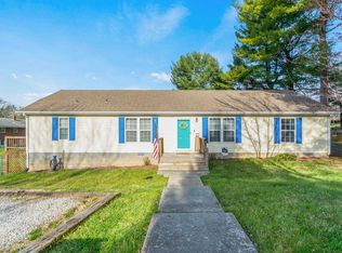 310 Hill St NE, Christiansburg, VA 24073