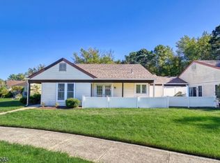 681A Huntington Dr, Manchester, NJ 08759