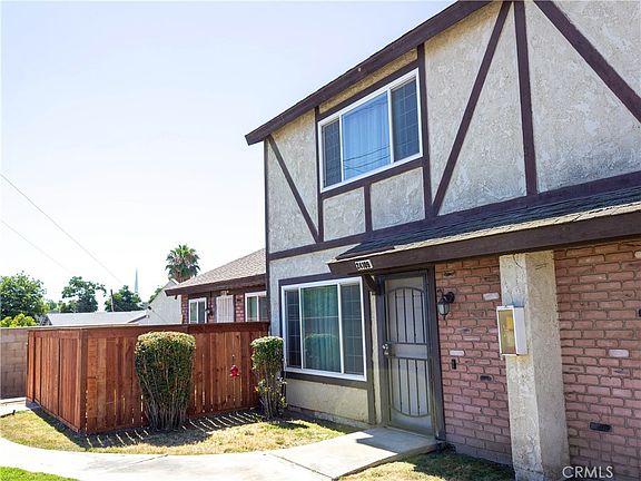 3rd image of 24109 Fir Ave