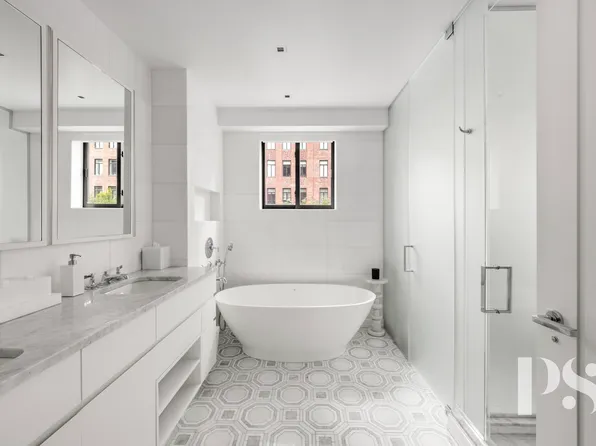 733 Park Avenue image 20 of 27