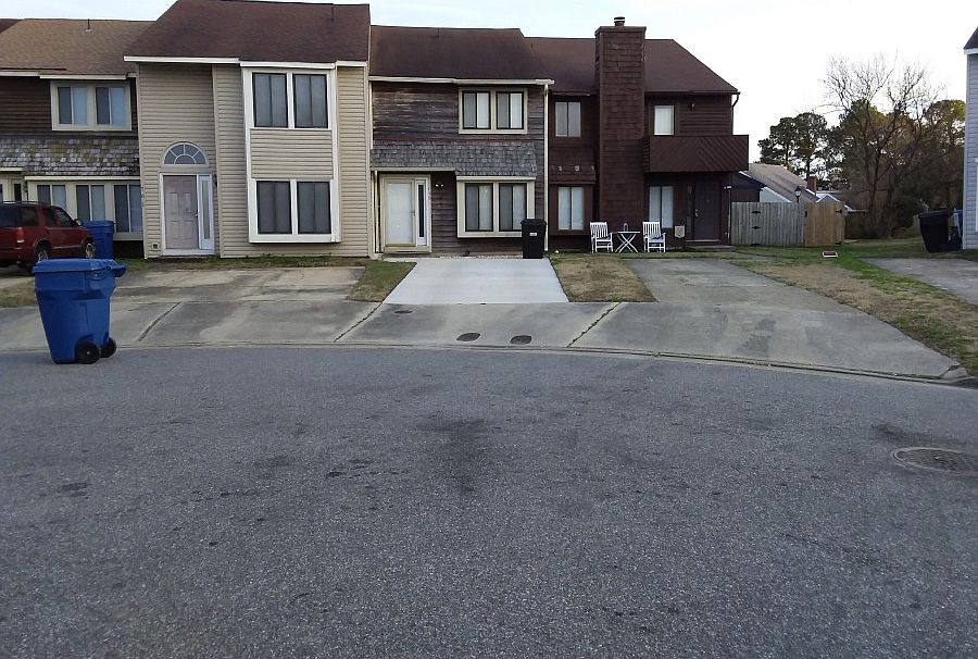 1st image of 759 Waters Dr