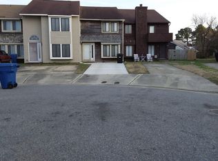 759 Waters Dr, Virginia Beach, VA 23462