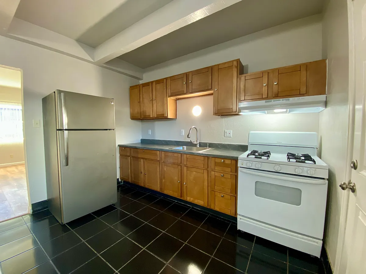 Building Photo - Casa de Luna Townhomes