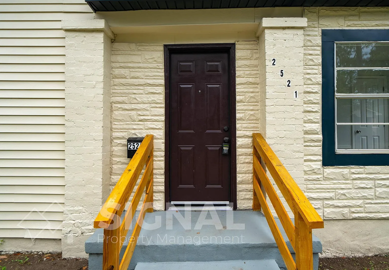 4 bed, 2.0 bath, 1206 sqft, $1,195 — Photo 4