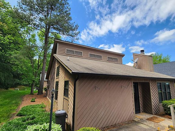 3rd image of 1937 Stonewood Dr