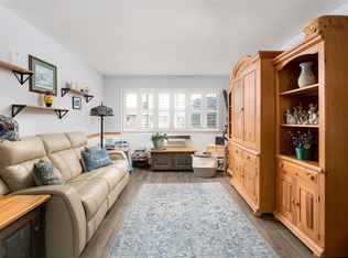 2413 Union Blvd APT 5B, Islip, NY 11751