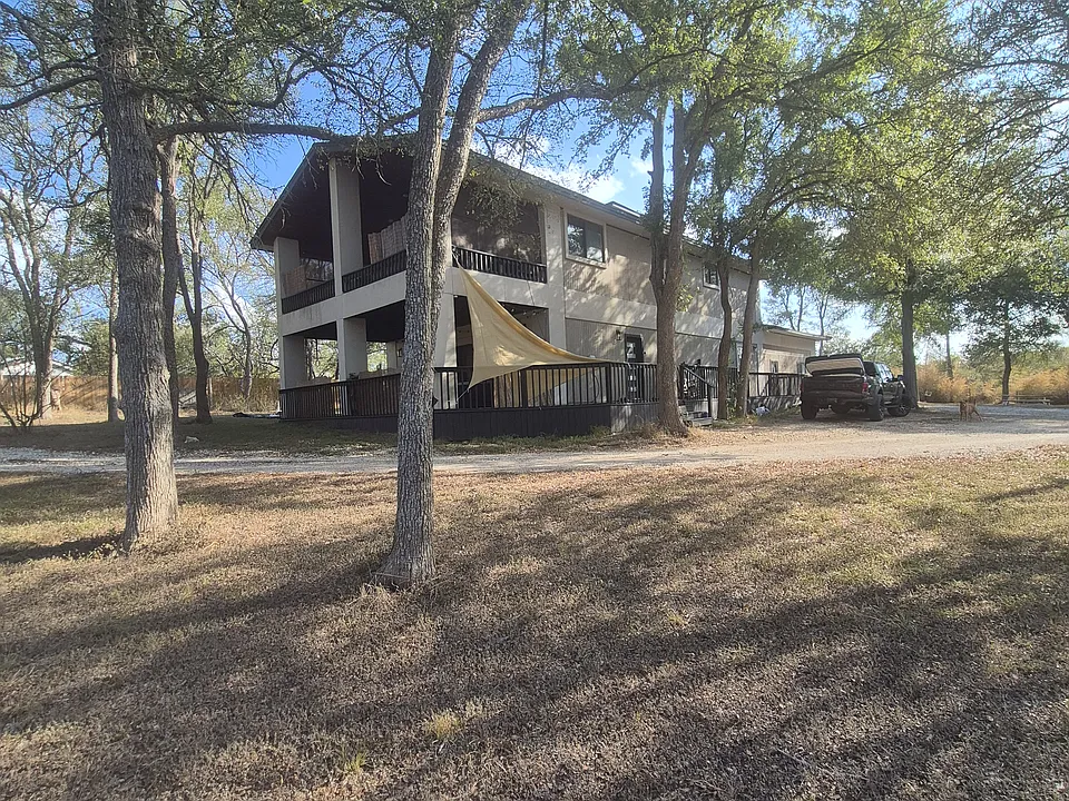 126 Deer Run Dr