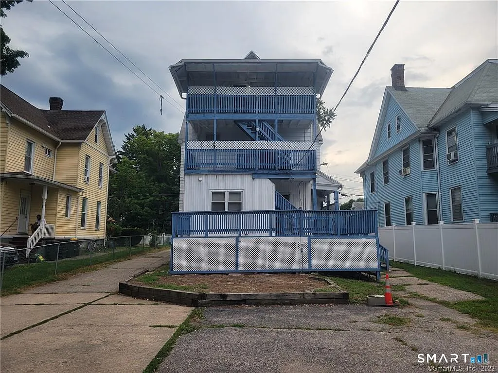 1 bed, 1.0 bath, 2539 sqft, $1,500 — Photo 2