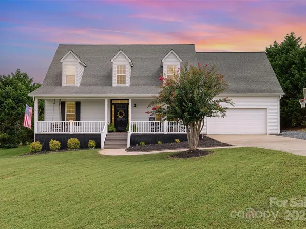 734 Hathcock Glen Dr, Oakboro, NC 28129